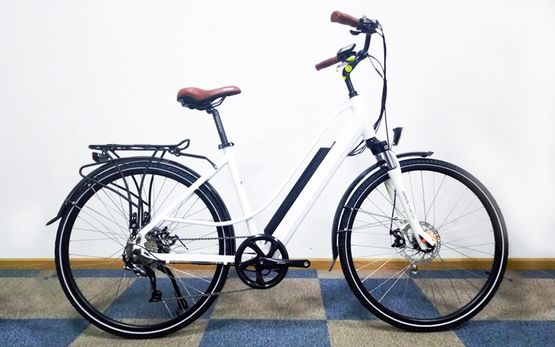 700CC Rear Driving Electric city Bike for Lady